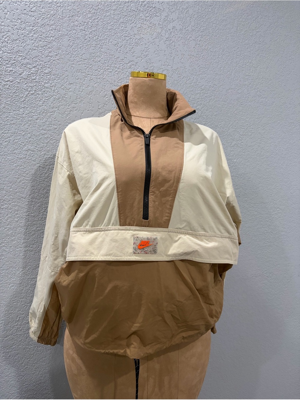 Woman Two-Tone Beige and Cream Utility Sling Bag
